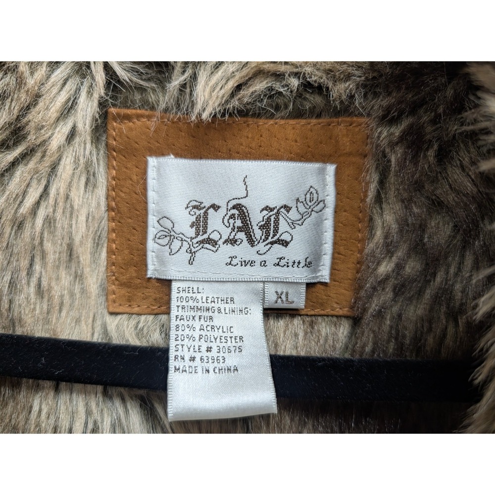 LAL LIve A Little Size XL Lined Faux Fur Brown Suede NEW Vest - Picture 4 of 12